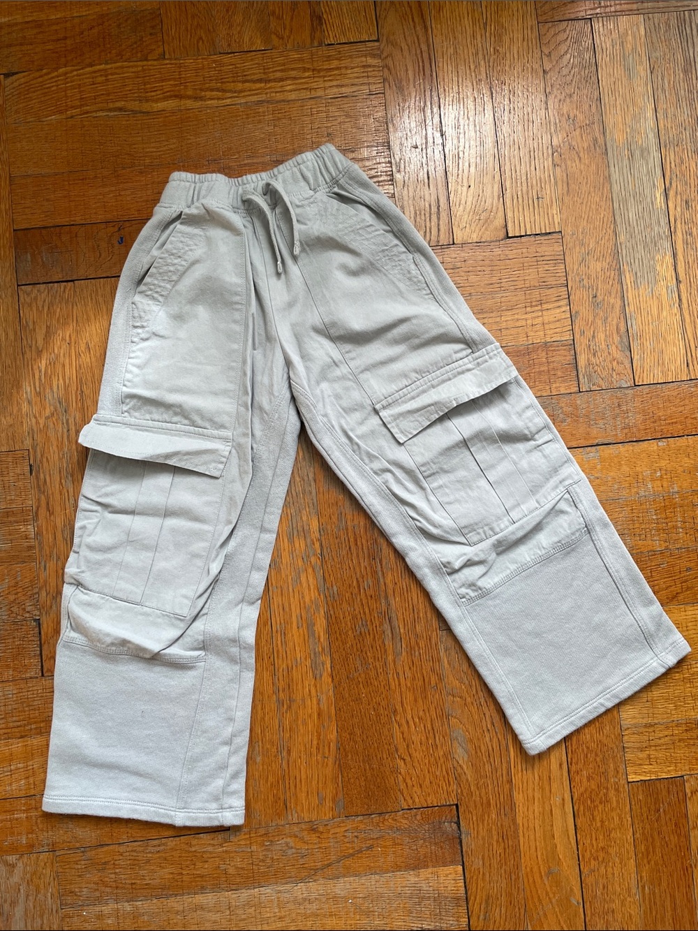 zara girls 100% cotton cargo pants/sweatpants, size 7 or 122cm